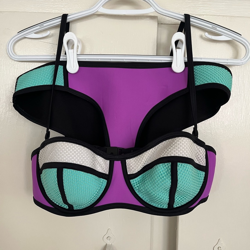 2 ebuddy bikinis